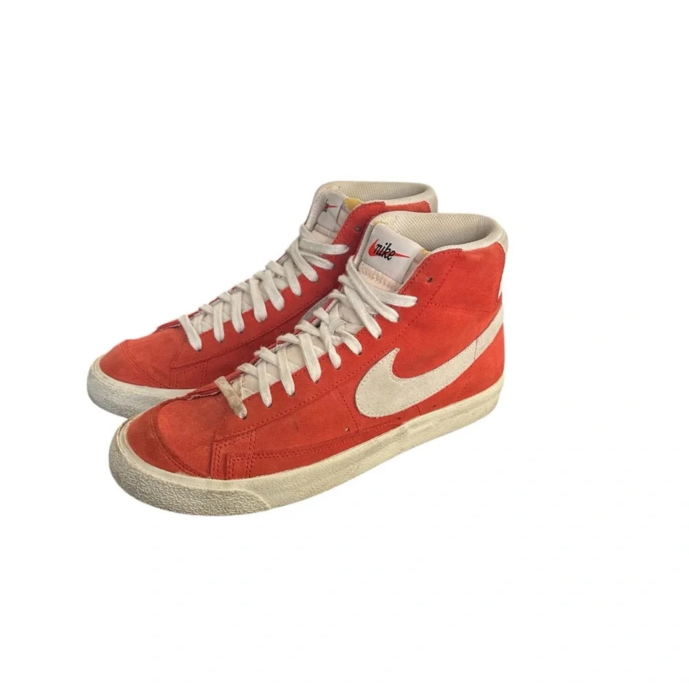 Nike Men’s Blazer Mid 77 Red Suede Shoes Sz 8.5 / 10